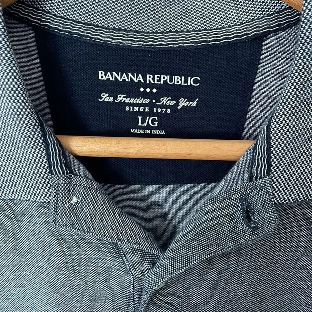 Banana Republic men large short sleeve polo shirt grey blue embroidered